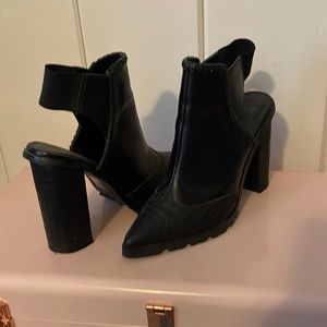 Black faux leather/croco heel boot